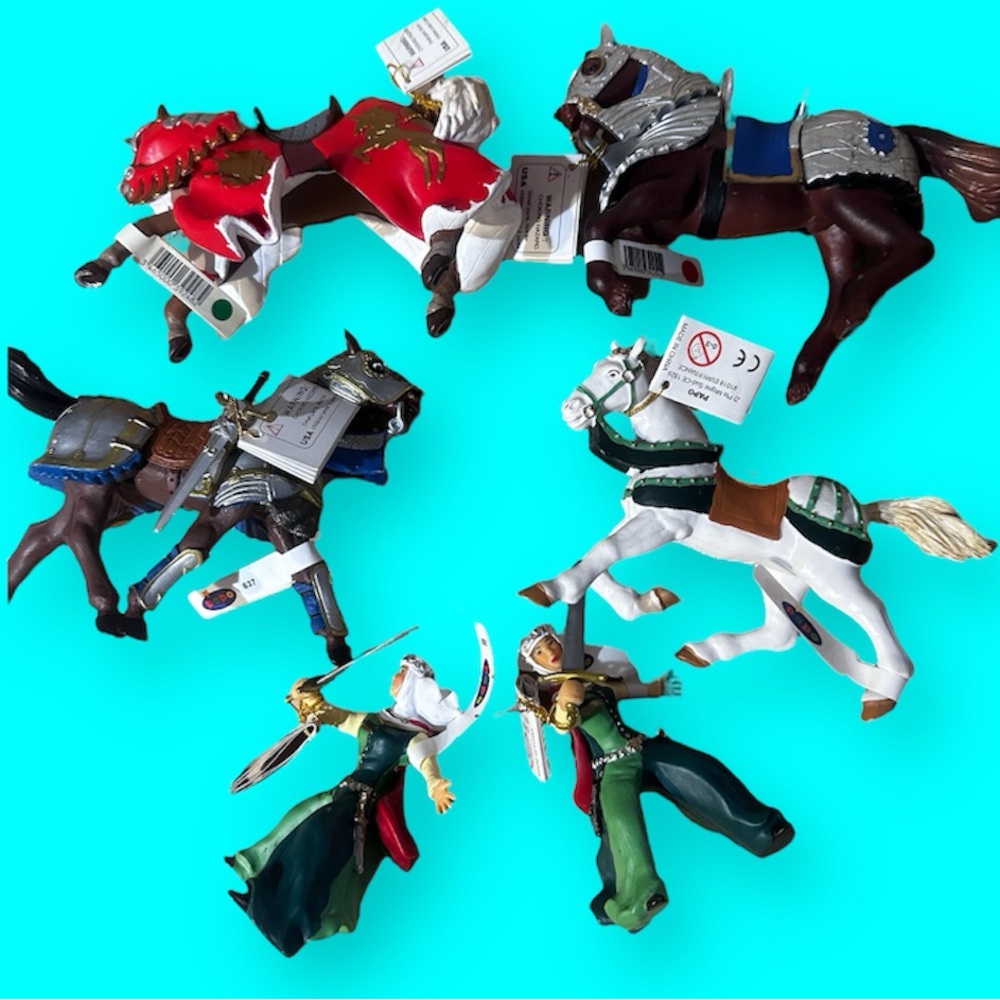 SALE!!! Papo 6 piece set knights figures NWT